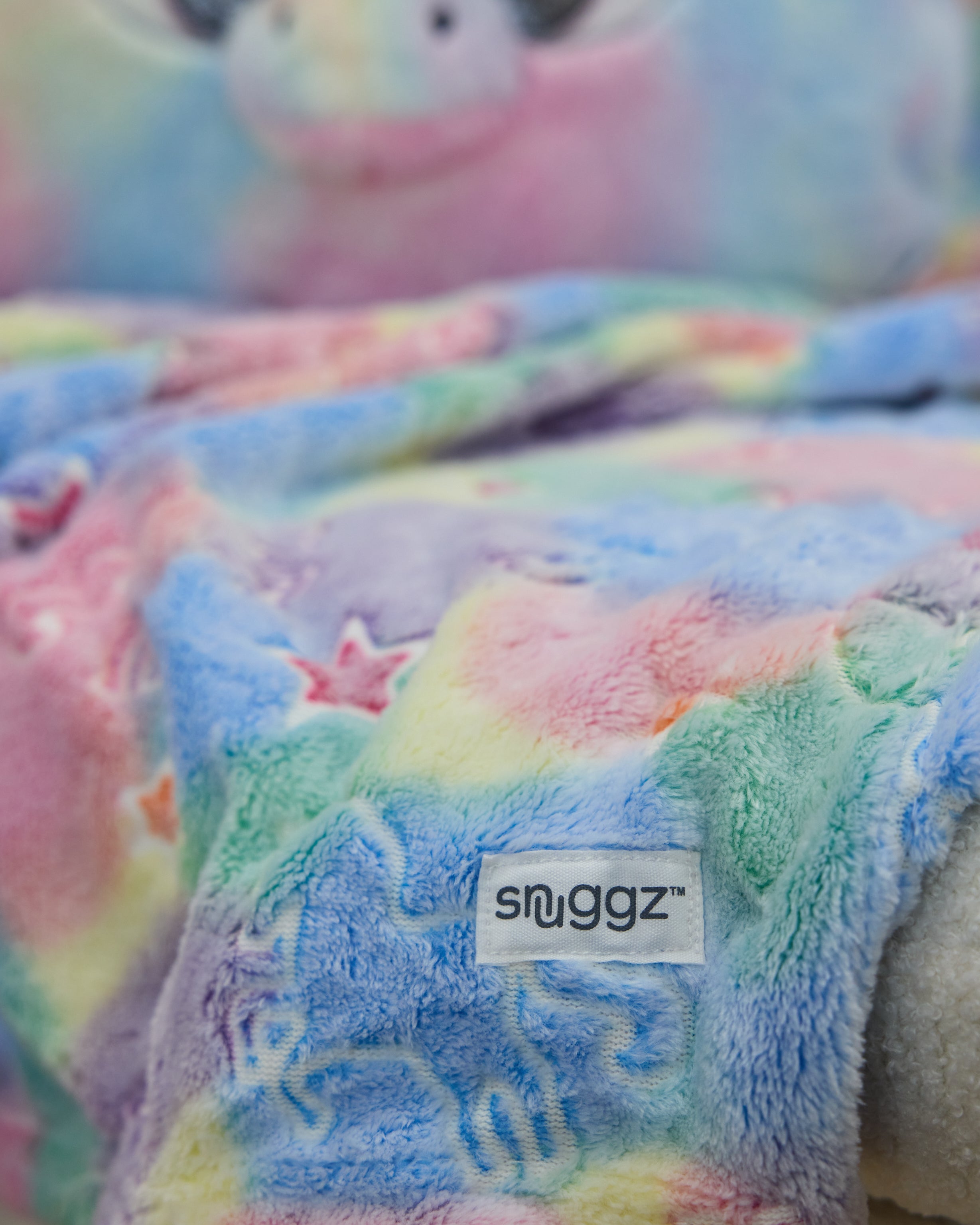 Snuggz Kids Unicorn 2 in 1 Cushion & Glow-in-the-Dark Blanket