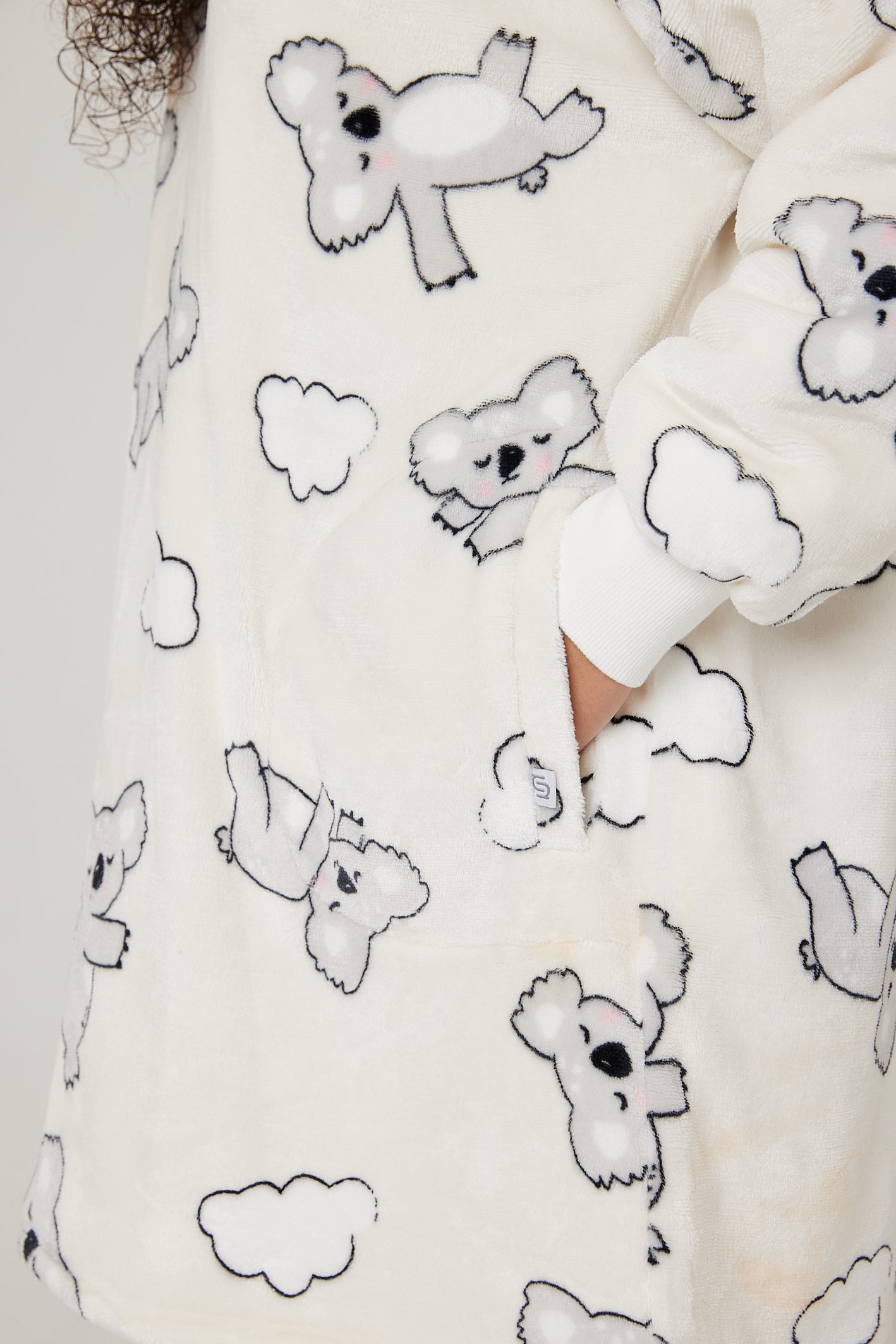 Snuggz Hooded Blanket - All Products