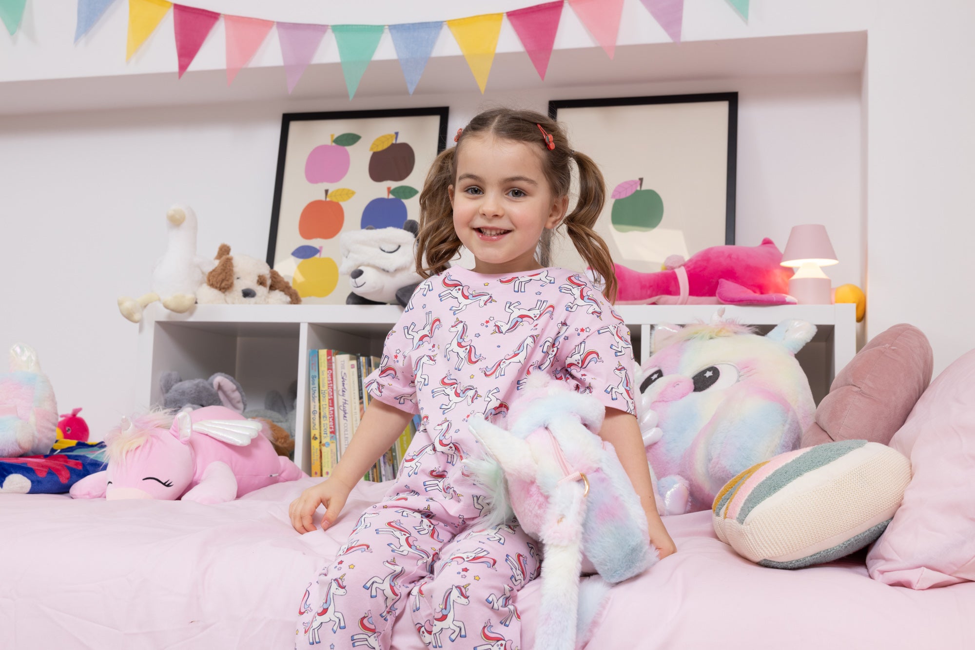 Snuggz Unicorn PJ Set with Plush Bag