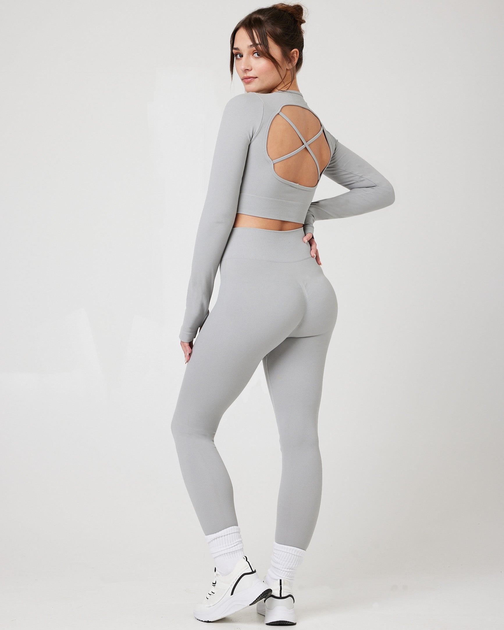 SnuggzFit Sculpt Seamless Set - Long Sleeve Crop and High-Waisted Leggings