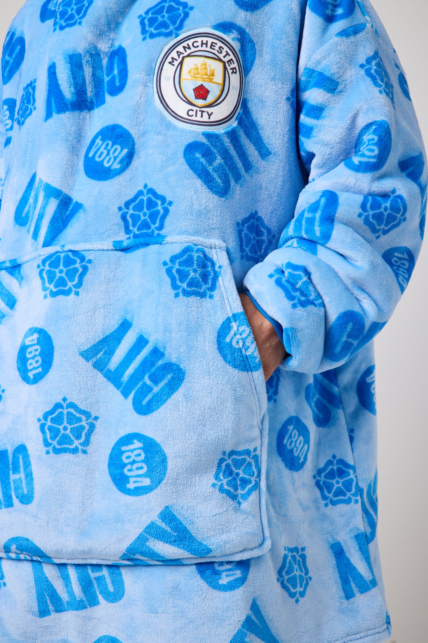 Snuggz Original Kids Manchester City Hooded Blanket